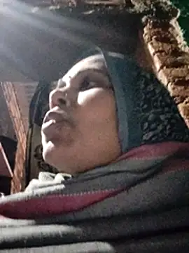 Snapshot of Pooja750 chatting on February 5, 3:16 pm Pooja750 online show from February 5, 3:16 pm