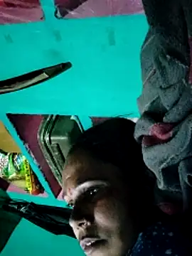 Snapshot of Pooja750 chatting on February 8, 2:31 pm Pooja750 online show from February 8, 2:31 pm