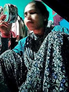 Pooja750 online show from February 20, 12:51 am