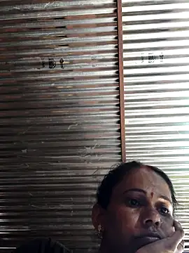 Snapshot of Pooja750 chatting on June 11, 9:29 am Pooja750 online show from June 11, 9:29 am