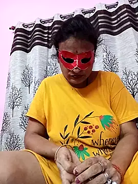 Snapshot of Gullapi chatting on October 7, 2:47 pm Gullapi online show from October 7, 2:47 pm