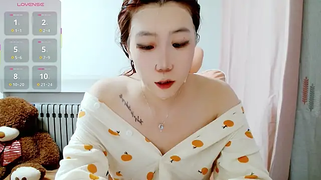 Snapshot of Annasweet- chatting on February 20, 3:01 pm Annasweet- online show from February 20, 3:01 pm