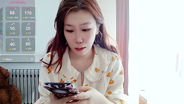 Snapshot of Annasweet- chatting on February 25, 1:37 am Annasweet- online show from February 25, 1:37 am