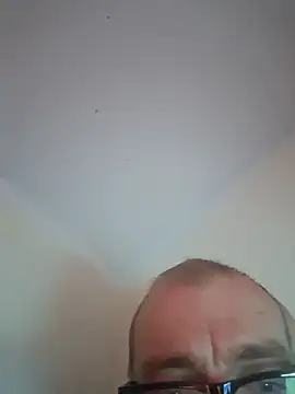 948197 online show from May 18, 6:36 pm