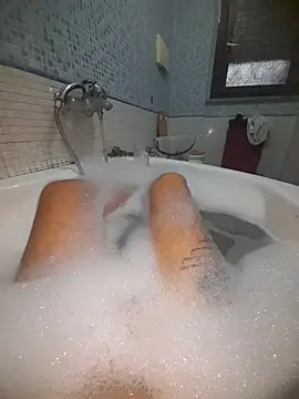 gigilola84 online show from October 9, 4:38 pm