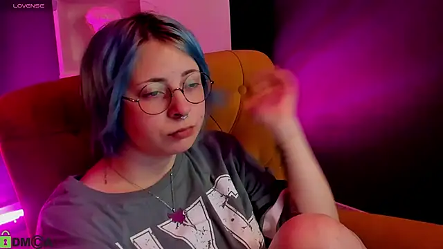 Penny Stanley online show from October 3, 2:30 am