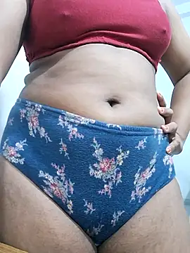 BeautyGirl sara online show from May 1, 1:05 pm