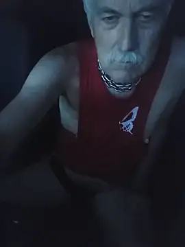 Snapshot of slaveman4you chatting on June 29, 8:42 pm slaveman4you online show from June 29, 8:42 pm