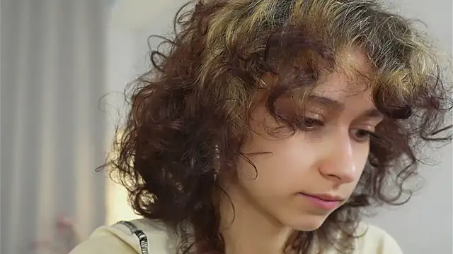 MimiLicks online show from October 13, 7:30 am