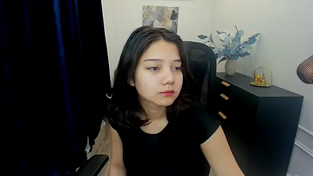 ElliVensda online show from September 16, 7:26 pm