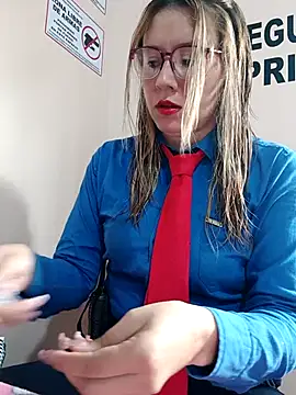 Hannah-colx online show from February 24, 4:49 pm