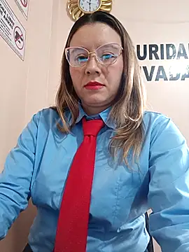 Hannah-colx online show from May 2, 5:29 pm