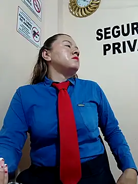 Hannah-colx online show from May 12, 3:20 pm