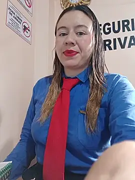 Hannah-colx online show from May 14, 12:45 pm