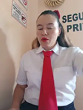 Hannah-colx online show from May 15, 3:30 pm