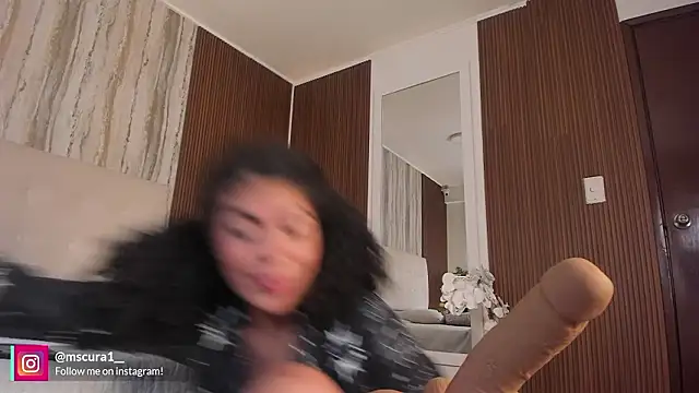 Snapshot of miss_curazao chatting on February 20, 1:55 pm miss curazao online show from February 20, 1:55 pm