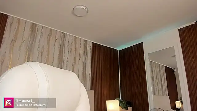 Snapshot of miss_curazao chatting on March 10, 12:32 pm miss curazao online show from March 10, 12:32 pm