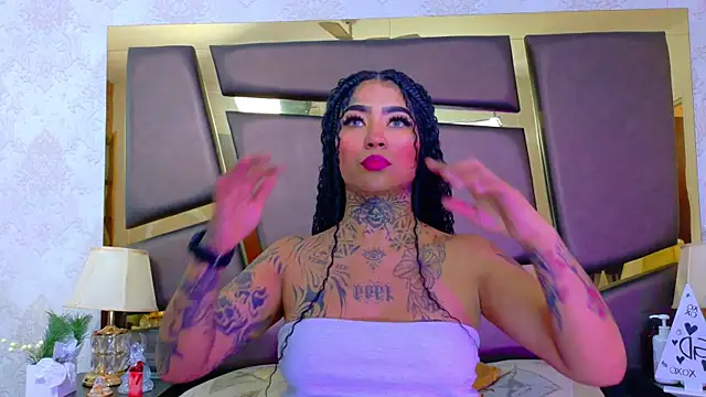 EmilieLake online show from April 23, 7:38 pm