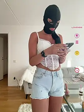 swedishbaddie online show from June 13, 5:55 pm