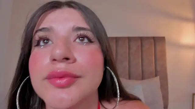 amber colliiins online show from May 23, 8:24 pm