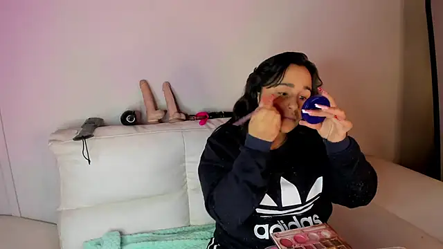 Snapshot of _adahara_queen chatting on October 15, 4:23 am  adahara queen online show from October 15, 4:23 am