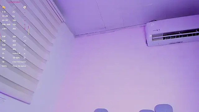 Snapshot of violeta_olsen chatting on June 8, 1:28 am violeta olsen online show from June 8, 1:28 am