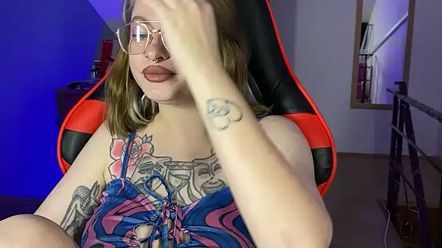 Mia Kamp online show from September 29, 1:38 pm