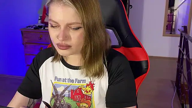 Mia Kamp online show from October 9, 6:06 pm