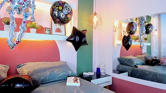 Snapshot of ValeryBoobs1 chatting on October 24, 12:34 pm ValeryBoobs1 online show from October 24, 12:34 pm