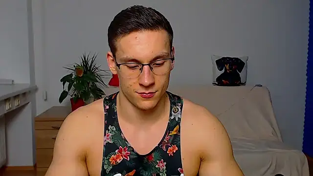 ZeinMiracles online show from December 15, 10:58 pm