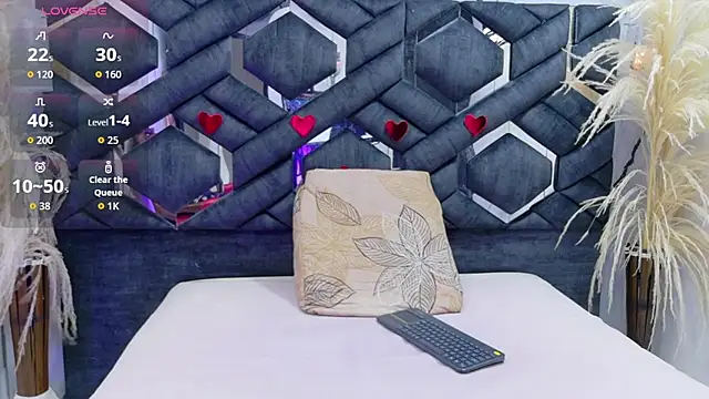 Snapshot of Natasha-Adams chatting on October 7, 9:23 pm Natasha-Adams online show from October 7, 9:23 pm