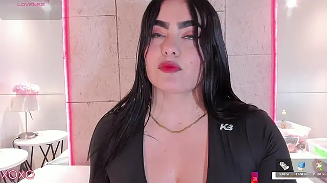 sofiiacarson online show from June 12, 7:46 pm
