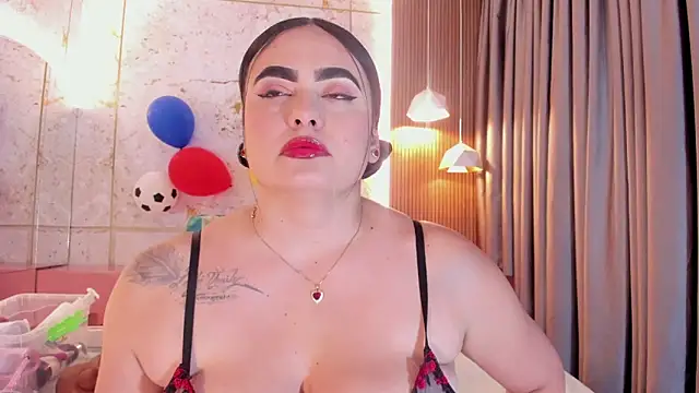 sofiiacarson online show from June 16, 7:38 pm