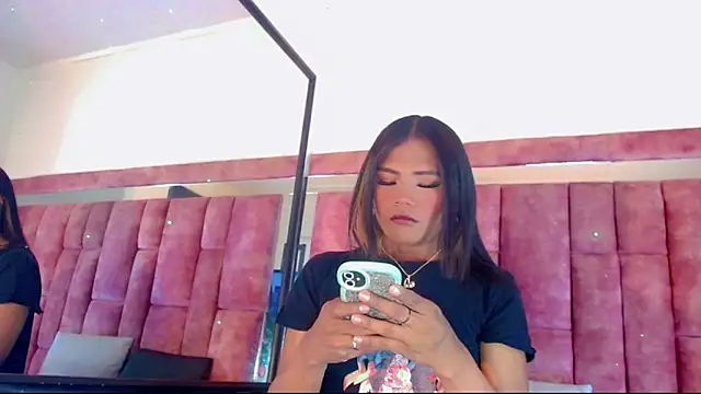 AnntonellaHott online show from December 3, 7:34 pm