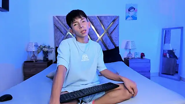 Hyunjin Son online show from October 19, 8:53 pm