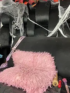 Snapshot of Gabrielle_Sexy94 chatting on November 3, 11:04 pm Gabrielle Sexy94 online show from November 3, 11:04 pm