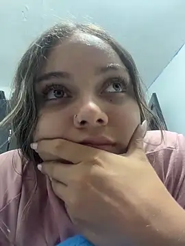 AnnyLopezzz  online show from March 17, 5:00 am