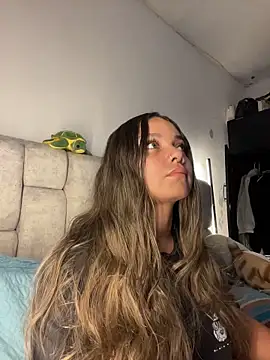 AnnyLopezzz  online show from May 17, 2:20 am