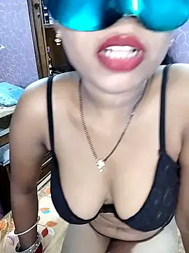 SEXY HOTBHABHI online show from September 18, 9:22 am