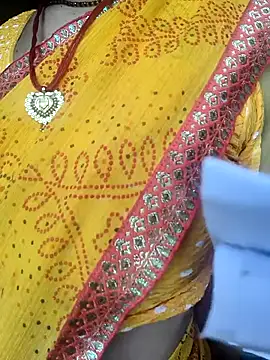 Snapshot of Idhika_Handoo chatting on September 22, 10:28 am Idhika Handoo online show from September 22, 10:28 am