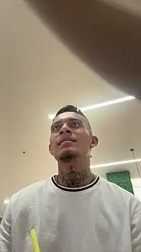 Mrjustin sebas online show from February 21, 8:32 pm