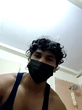 Snapshot of Goodmens5 chatting on March 4, 6:36 pm Goodmens5 online show from March 4, 6:36 pm