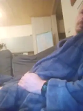 Snapshot of phil4fun4 chatting on December 3, 6:21 am phil4fun4 online show from December 3, 6:21 am