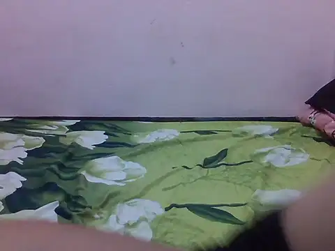 Snapshot of sakurababe7 chatting on October 21, 8:48 am sakurababe7 online show from October 21, 8:48 am