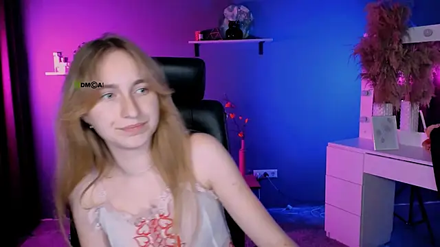 beauty ginger  online show from October 9, 3:32 pm