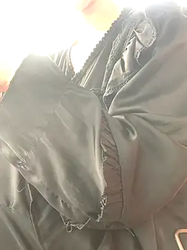 Tieuvi 18 online show from October 29, 12:13 am