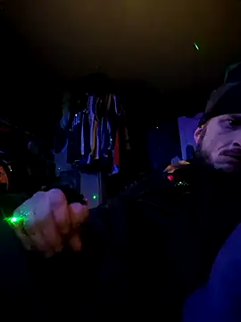 Snapshot of MODEST11_MMiILOO_AMARO chatting on February 13, 11:45 pm MODEST11 MMiILOO AMARO online show from February 13, 11:45 pm