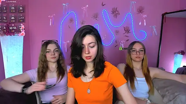 Snapshot of veronica_bubble chatting on May 15, 7:21 pm veronica bubble online show from May 15, 7:21 pm