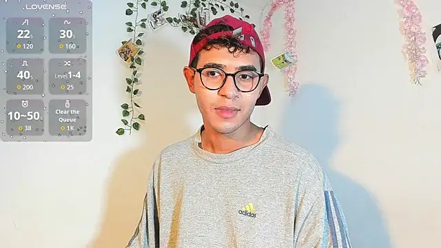 Snapshot of cute_sammy_1 chatting on September 19, 11:55 am cute sammy 1 online show from September 19, 11:55 am