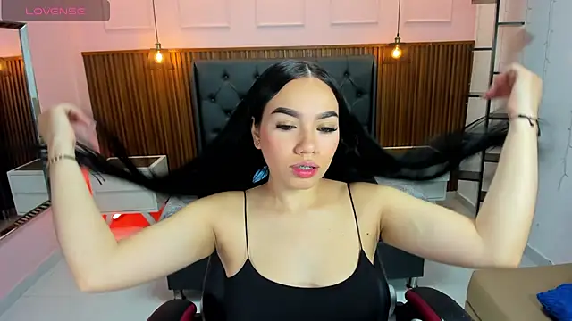 MOLLYSPENCER1 online show from January 9, 3:48 pm